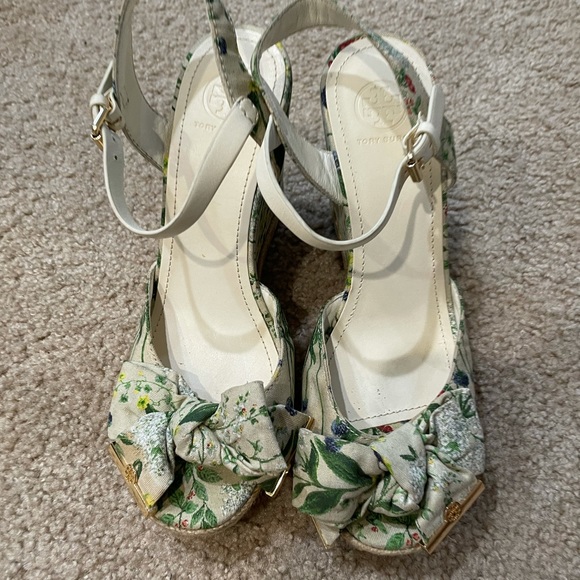 Tory Burch Penny wedge 9.5 - Picture 6 of 9